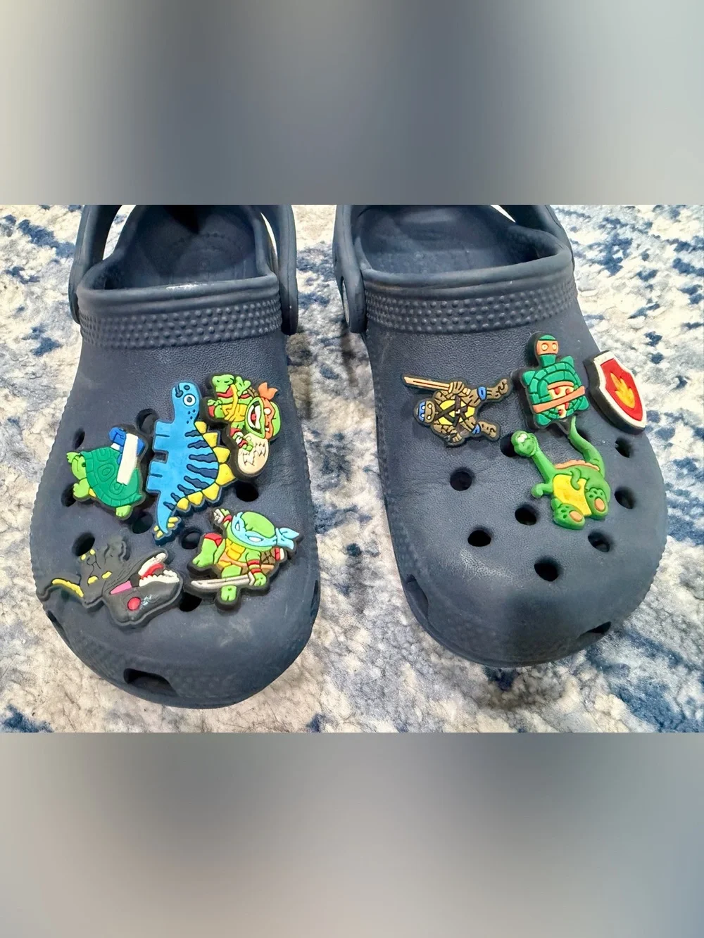 CROCS Little Kids Navy Blue Classic Clogs with Cartoon Jibbitz Charms Size 12